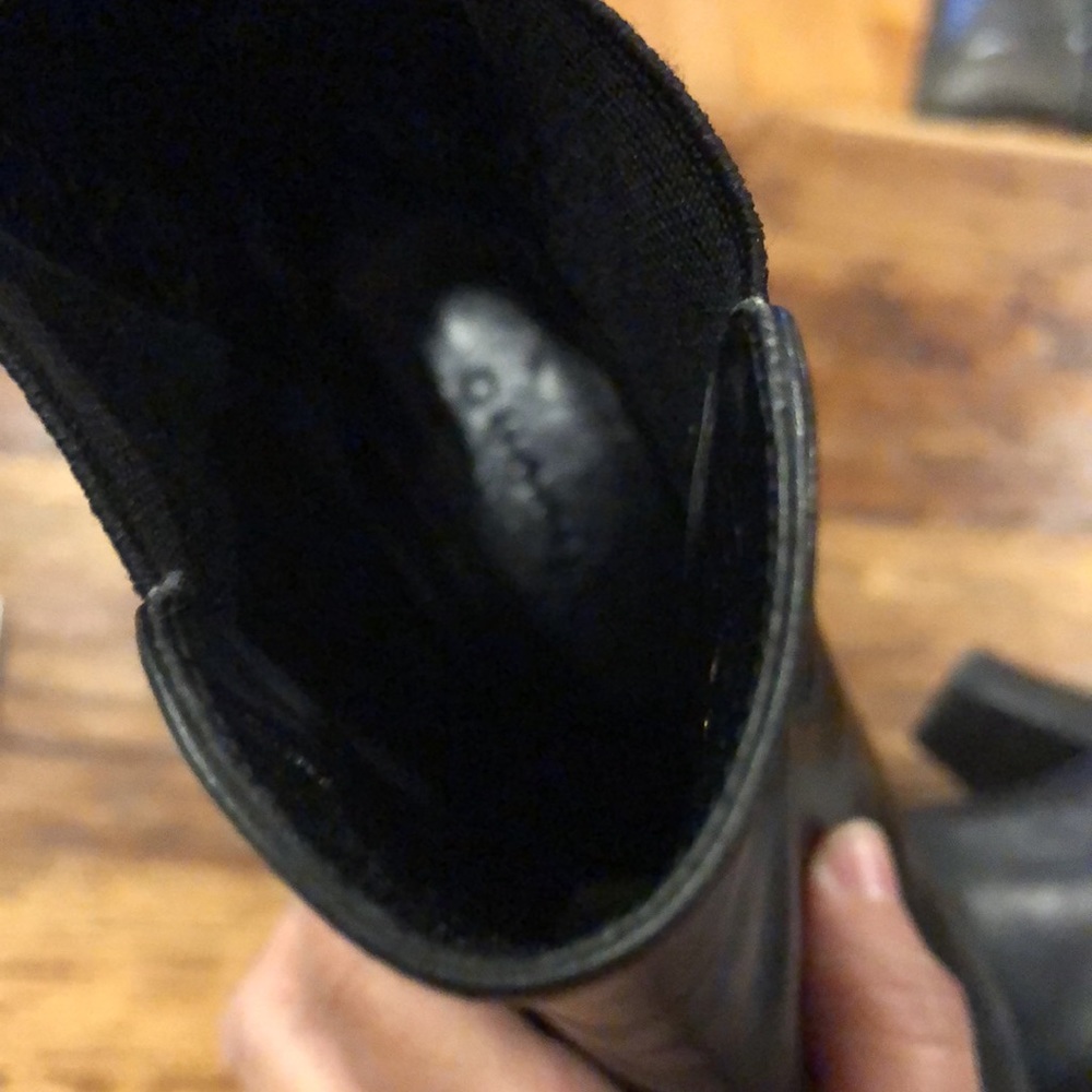 Gucci Black Leather Slip On Ankle Boot 8 1/2 - Picture 10 of 13
